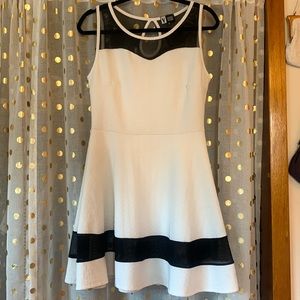 Dressy/Formal Skater Fit Size Juniors XL Or XL Petite